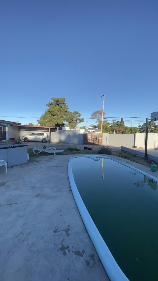 Excelente Oportunidad!!! Casa sobre boulevard con amplio lote.