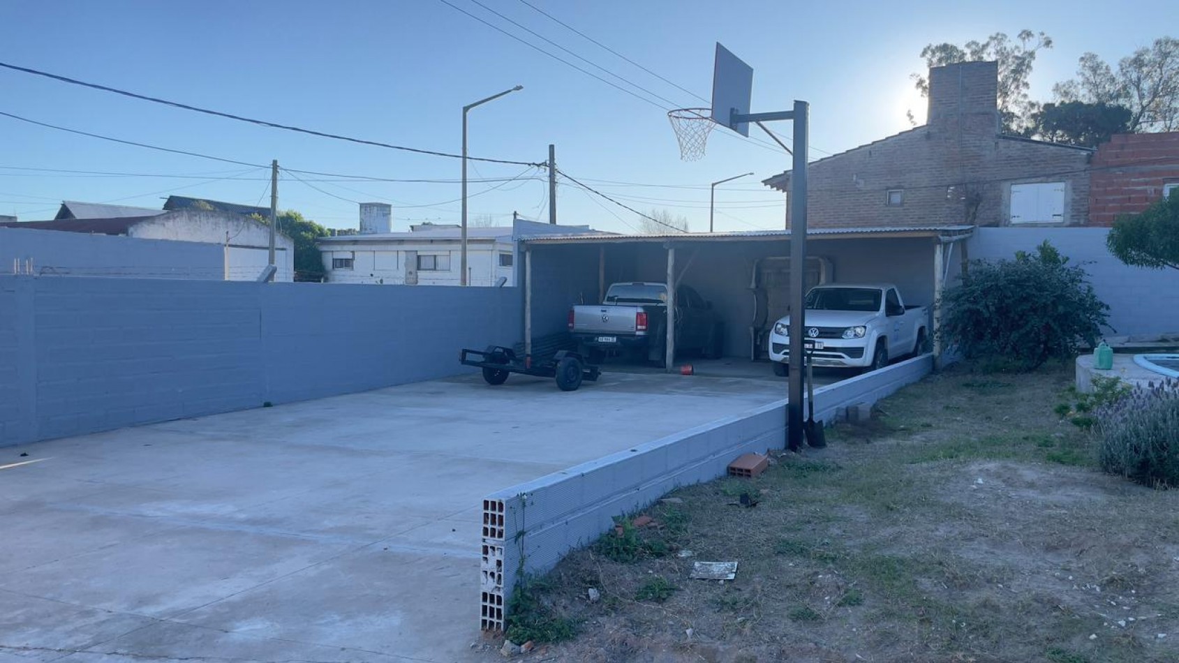 Excelente Oportunidad!!! Casa sobre boulevard con amplio lote.
